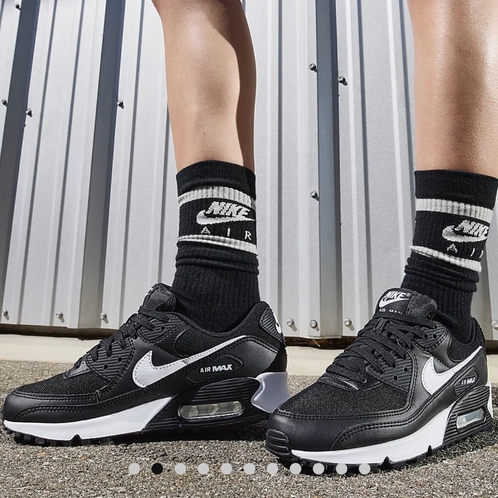 Nike Air Max 90 - Women’s